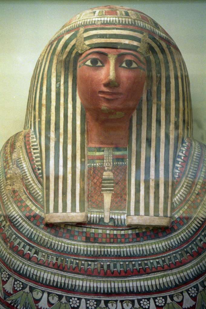 British Museum Top 20 20 Pasenhor Wooden Coffin 20. Wooden coffin of Pasenhor � Thebes Egypt, around 900BC. This coffin is well painted with blue, green, black, red and white colours. Pasenhor wears a striped headdress and an elaborate collar around his shoulders and most of his upper body, with leaf and petal shaped elements, and flowers. The Abydos fetish, symbol of Osiris, is in the centre of the collar.
